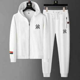 Picture of Gucci Sweater Suits _SKUGucciM-4XL25c0339994